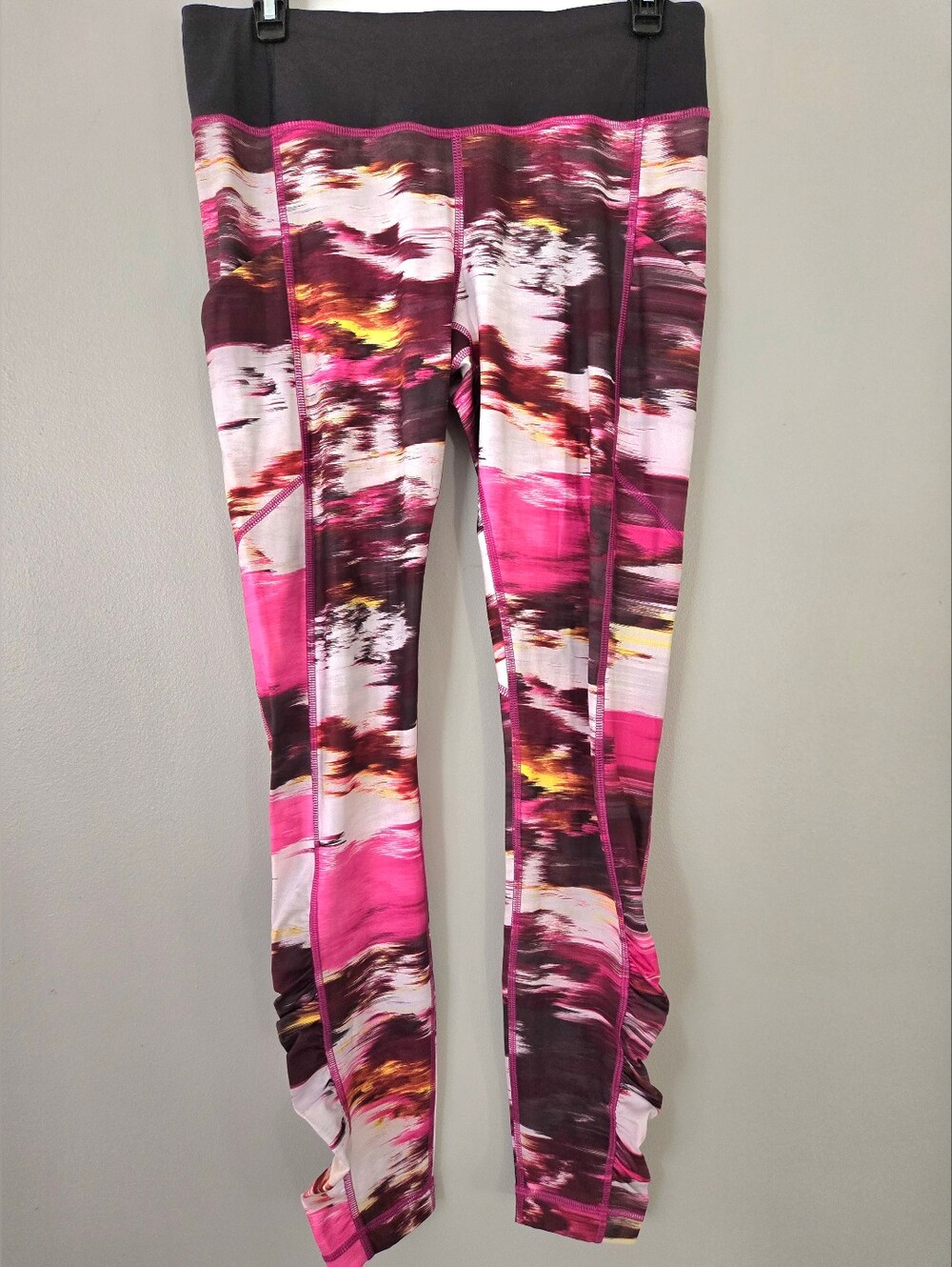 Lululemon Speed Tight IV Leggings Pigment Wind Berry Rumble Pink Black Size 8